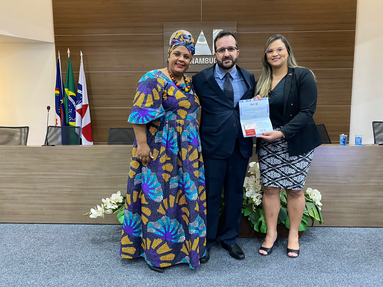 Entrega de carteiras aos novos advogados e advogadas