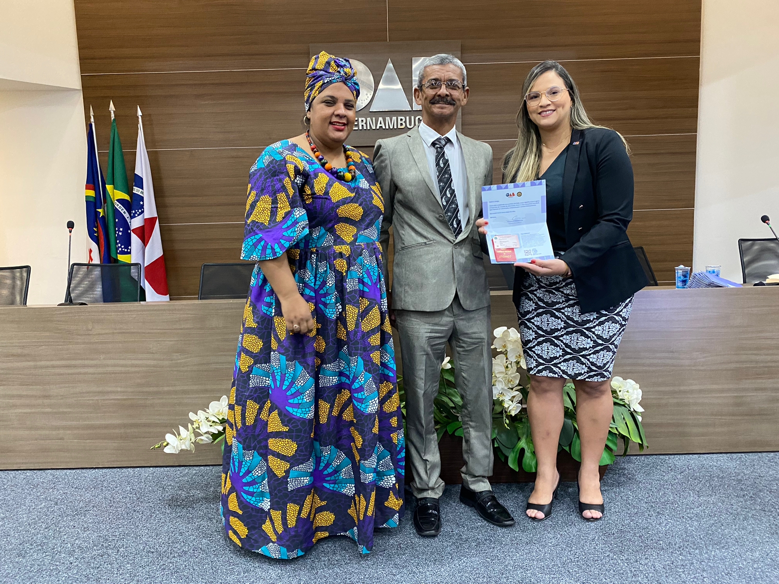 Entrega de carteiras aos novos advogados e advogadas