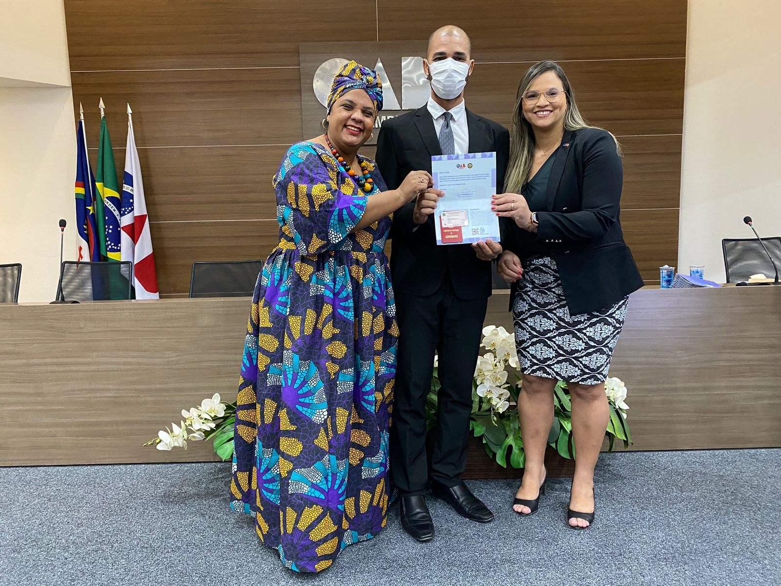 Entrega de carteiras aos novos advogados e advogadas
