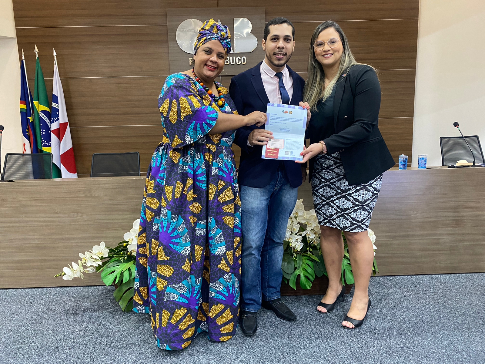 Entrega de carteiras aos novos advogados e advogadas