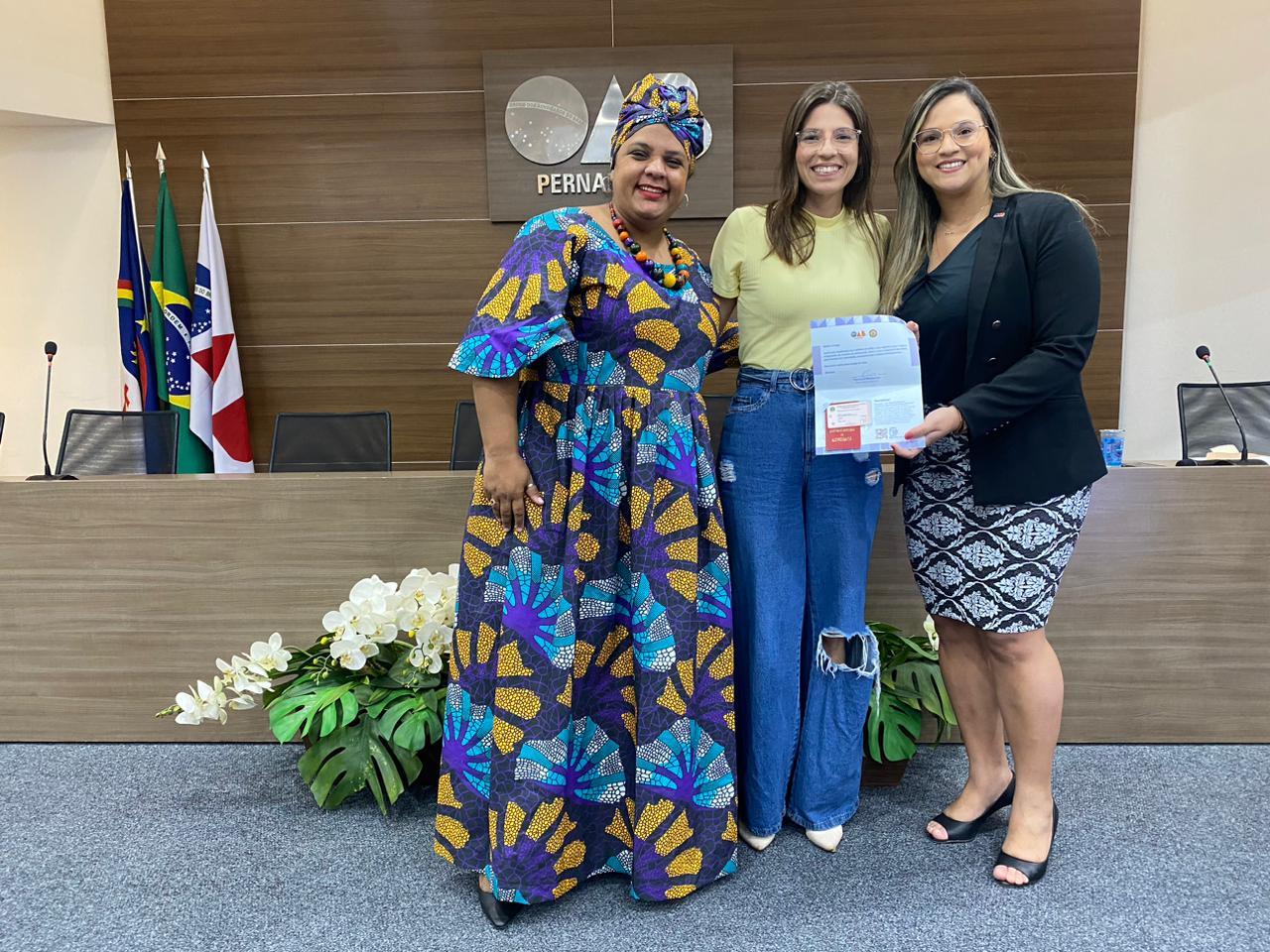 Entrega de carteiras aos novos advogados e advogadas