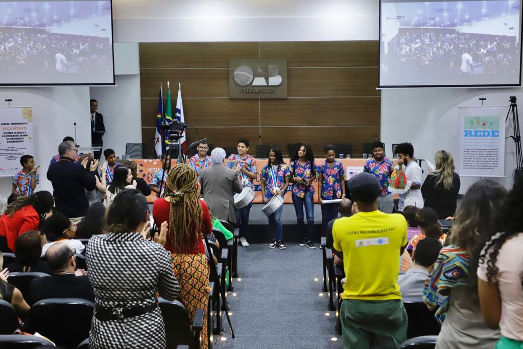 Semin&aacute;rio &ldquo;Explora&ccedil;&atilde;o sexual comercial de crian&ccedil;as e adolescentes: quais s&atilde;o os compromissos necess&aacute;rios para erradic&aacute;-la?"