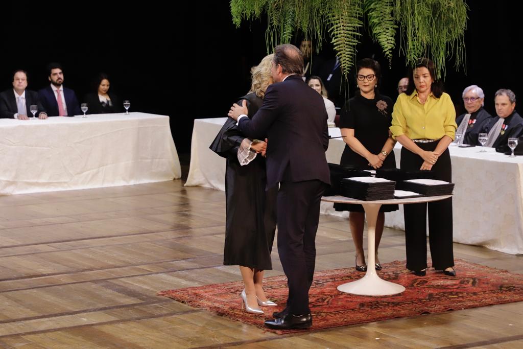 Entrega da medalha Jo&atilde;o Alfredo Correia de Oliveira