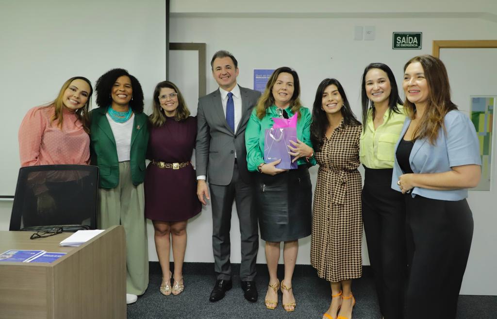 Evento do dia estadual de valoriza&ccedil;&atilde;o da mulher advogada