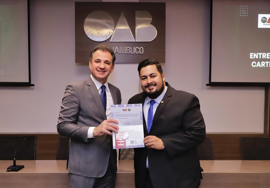 Entrega das Carteiras dos novos Advogados e Advogadas