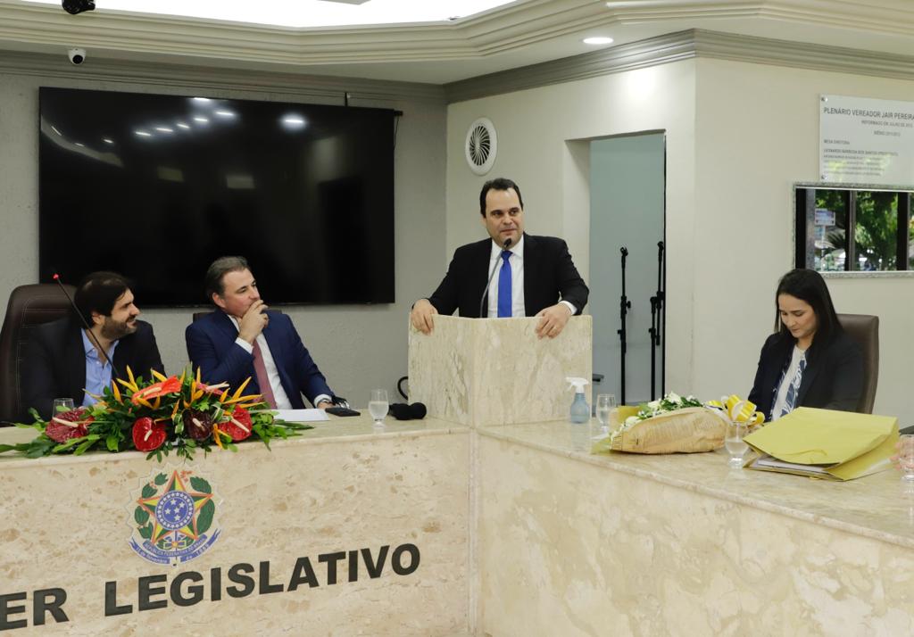 Fernando Ribeiro, Ingrid Zanella e Ivo Amaral Jr recebem maior comenda de S&atilde;o Louren&ccedil;o da Mata