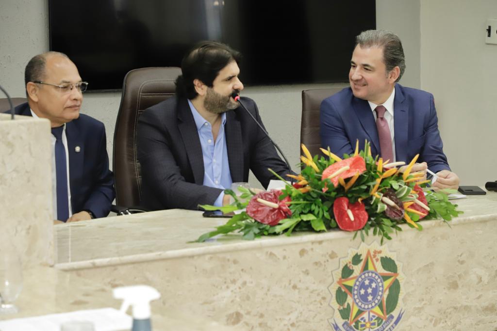 Fernando Ribeiro, Ingrid Zanella e Ivo Amaral Jr recebem maior comenda de S&atilde;o Louren&ccedil;o da Mata