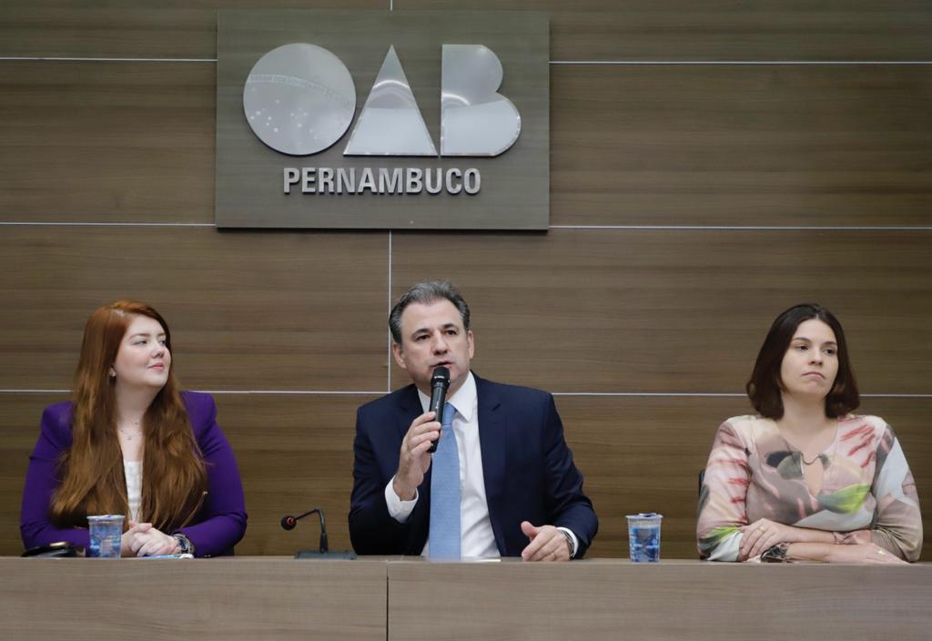 Juramento novos advogados, advogadas e estagi&aacute;rios - 11.07.23