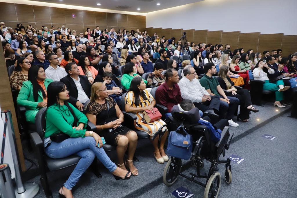 Juramento novos advogados, advogadas e estagi&aacute;rios - 11.07.23