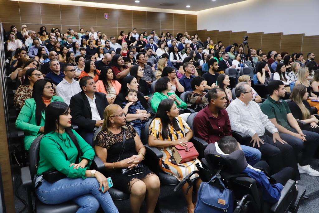 Juramento novos advogados, advogadas e estagi&aacute;rios - 11.07.23