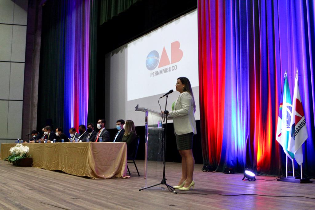 Juramento dos novos advogados e estagi&aacute;rios da OAB-PE