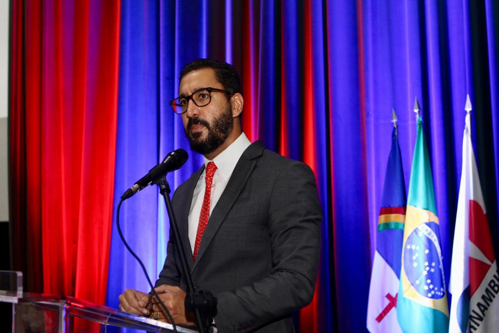 Juramento dos novos advogados e estagi&aacute;rios da OAB-PE