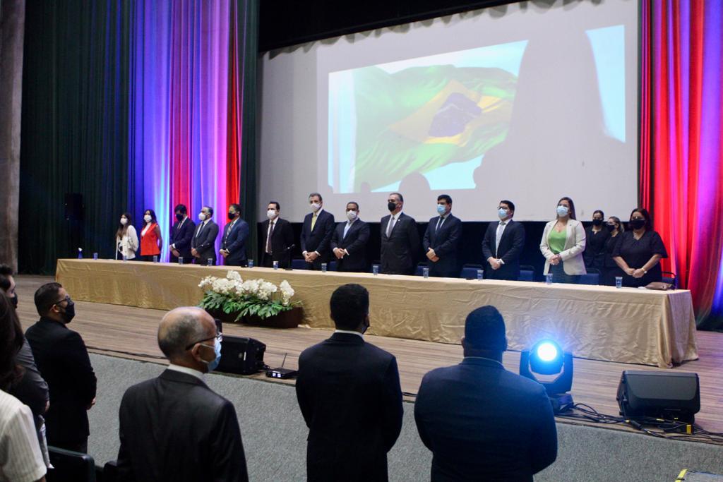 Juramento dos novos advogados e estagi&aacute;rios da OAB-PE