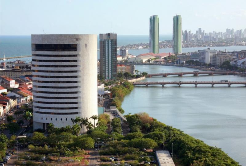 Pernambucana integra lista tr&iacute;plice para vaga no TRF5
