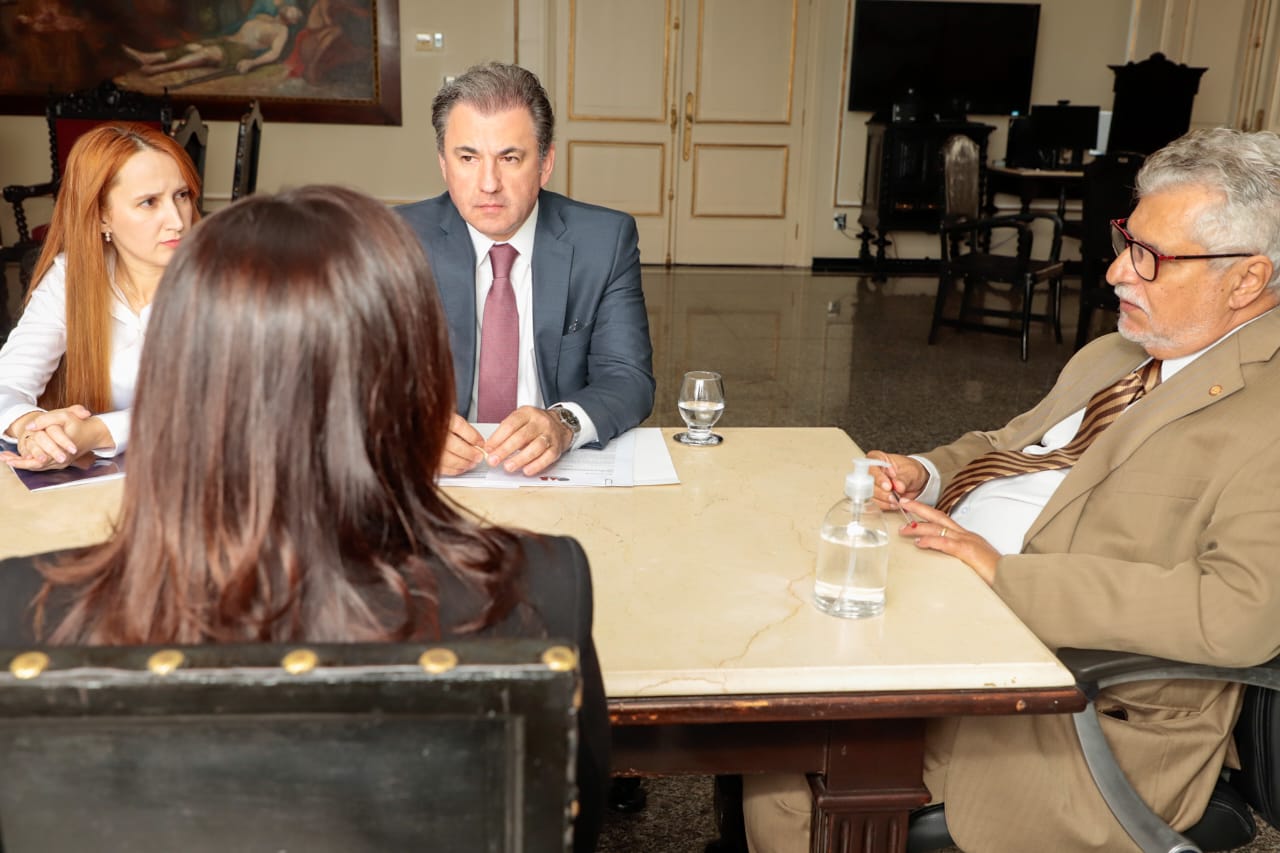 Fernando Ribeiro Lins leva demandas da advocacia de Arcoverde ao presidente do TJPE