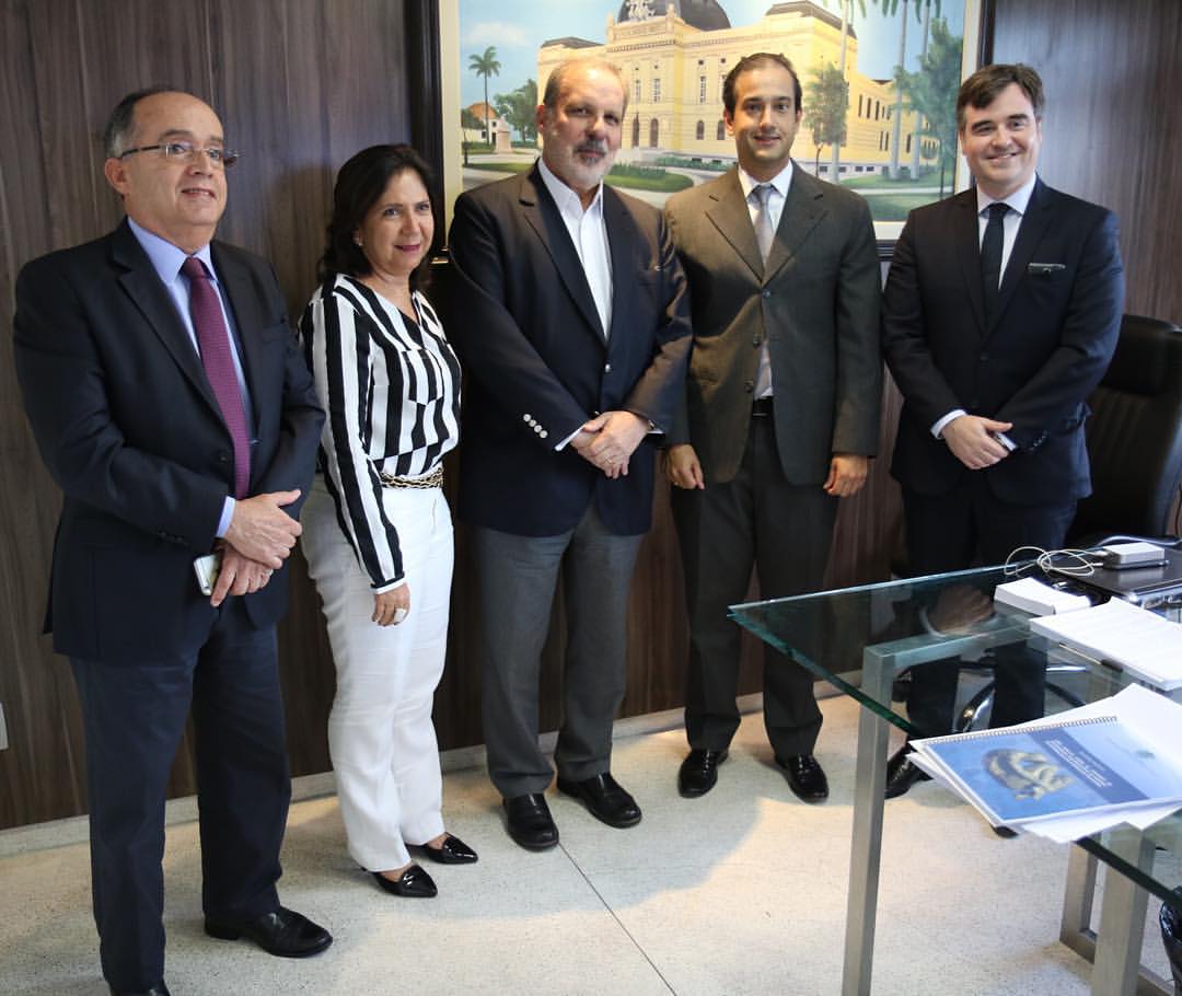 Ronnie Duarte recebe Armando Monteiro e pede apoio ao pleito da OAB-PE em relação ao projeto lei de custas