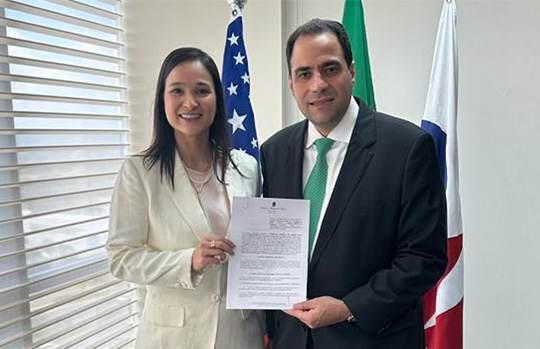Com Ingrid Zanella, OAB firma termo de coopera&ccedil;&atilde;o de combate ao ass&eacute;dio nos portos e na navega&ccedil;&atilde;o