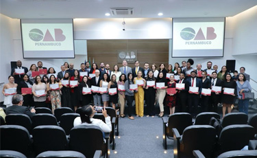 OAB Pernambuco e ESA Nacional entregam mais de 300 diplomas de pós-graduação na área cível