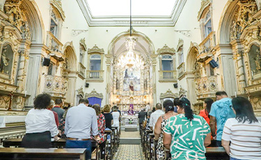 Nair Andrade: familiares e advocacia pernambucana participam de missa de 7º dia