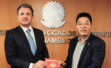 Presidente da OAB-PE recebe convite do Ano Novo Chinês