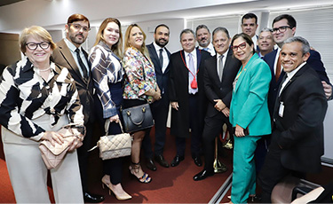 Comitiva da OAB-PE prestigia homenagem ao desembargador Eduardo Pugliesi, convocado para atuar no TST