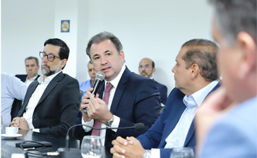 Fernando Ribeiro Lins participa de reuni&atilde;o promovida pelo Governo do Estado para discutir seguran&ccedil;a p&uacute;blica em dias de jogos de futebol