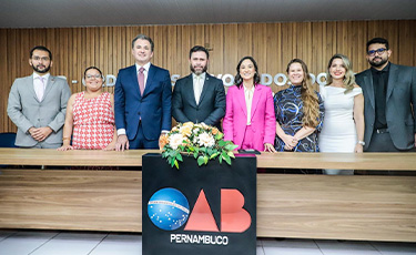 Do Cais ao Sert&atilde;o: Fernando Ribeiro e Ingrid Zanella realizam juramento de novos advogados e advogadas em Petrolina