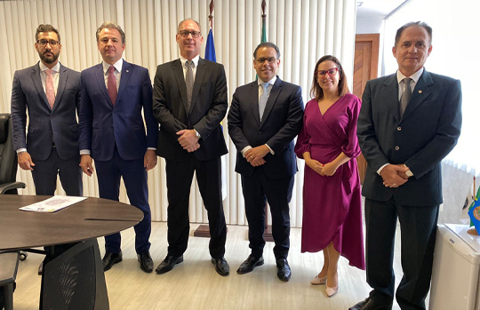Fernando Ribeiro Lins leva demandas da advocacia &agrave; Secretaria de Defesa Social de Pernambuco