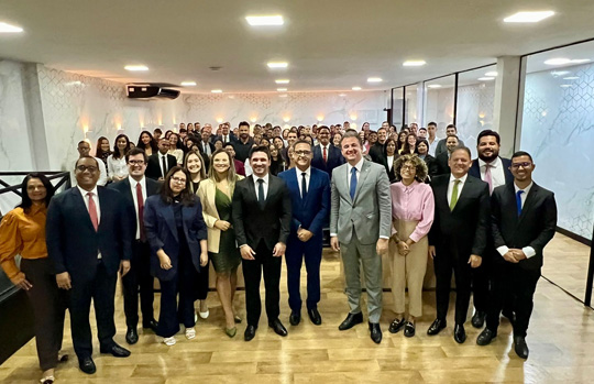 Presidente da OAB-PE faz palestra para estudantes de Direito de faculdade no Recife