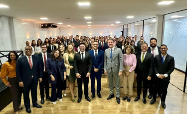 Presidente da OAB-PE faz palestra para estudantes de Direito de faculdade no Recife