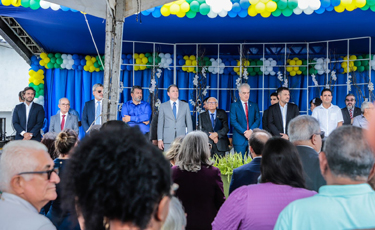 Em Abreu e Lima, presidente da OAB-PE prestigia inaugura&ccedil;&atilde;o da Pra&ccedil;a da Democracia, ber&ccedil;o do Movimento &ldquo;Diretas J&aacute;&rdquo;