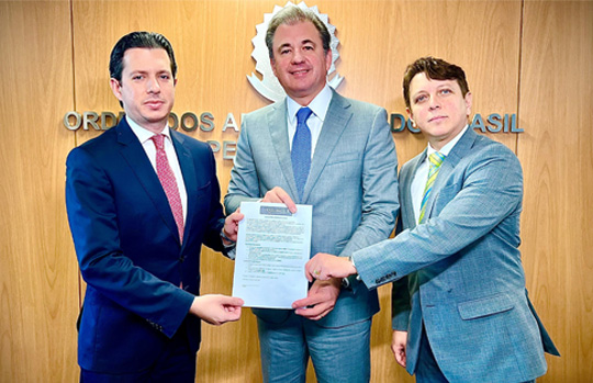 Presidente da OAB-PE recebe representantes da Fenalaw 2024