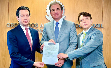 Presidente da OAB-PE recebe representantes da Fenalaw 2024