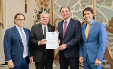 OAB-PE entrega lista s&ecirc;xtupla ao TJPE