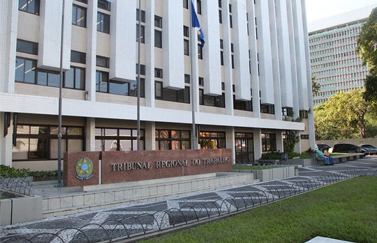 Após solicitação da OAB-PE, TRT6 suspende prazos processuais