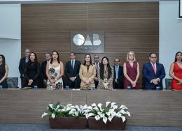 Notícia em destaque: Juramentos: OAB-PE recebe novos advogados, advogadas e estagi&aacute;rios