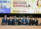 Notícia em destaque: Ingrid Zanella recebe Medalha Oleg&aacute;ria Mariano na C&acirc;mara Municipal do Recife