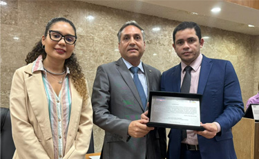 OAB-PE recebe medalha em reconhecimento aos serviços em prol da pessoa idosa