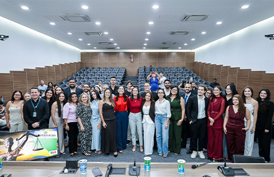 Notícia em destaque: OAB-PE realiza entrega da Constituição Federal a estudantes de Direito
