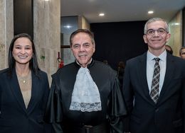 Notícia em destaque: Presidente Ingrid Zanella participa de posse de Ivan Lira como desembargador federal do TRF5