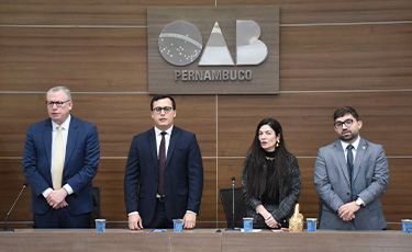 OAB-PE realiza juramento de novos advogados e refor&ccedil;a apoio ao in&iacute;cio da carreira