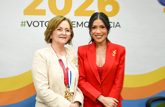 Diretoria da OAB-PE marca presença em homenagem do TJPE e do TRE-PE à ministra Marluce Caldas, do STJ