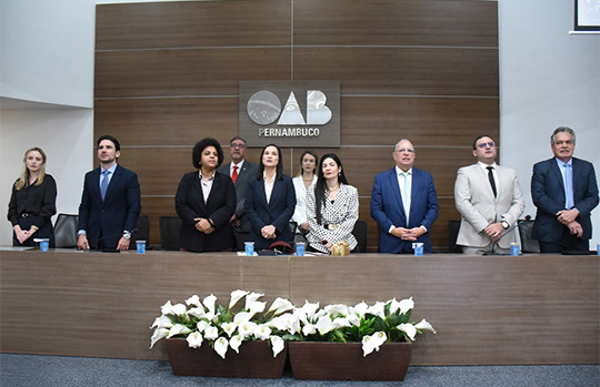Notícia em destaque: OAB Pernambuco realiza juramento de mais de 250 novos advogados, advogadas e estagi&aacute;rios 