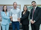 Notícia em destaque: OAB-PE e subse&ccedil;&atilde;o de Limoeiro apresentam proposta de lei que assegura destaque de honor&aacute;rios, recesso forense e atendimento priorit&aacute;rio em Bom Jardim