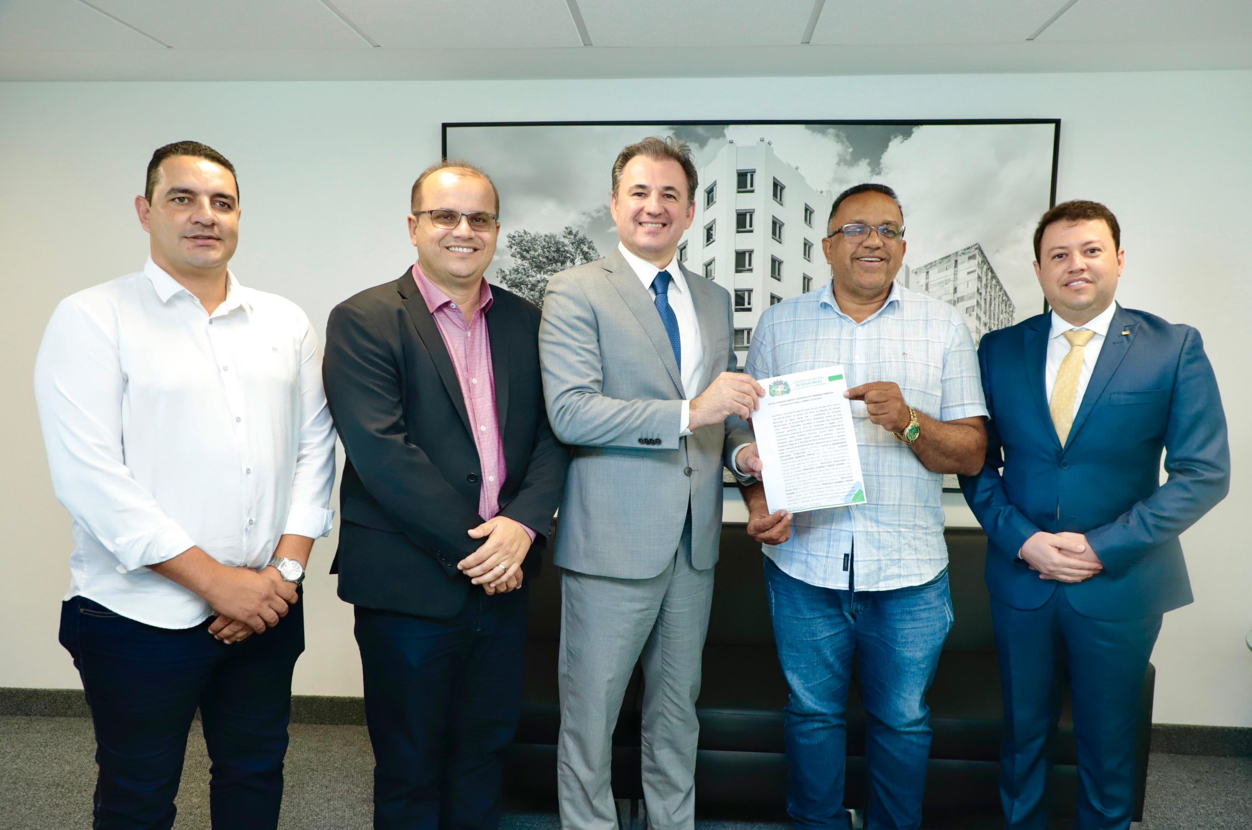 Fernando Ribeiro Lins vai receber título de cidadão do município de Águas Belas