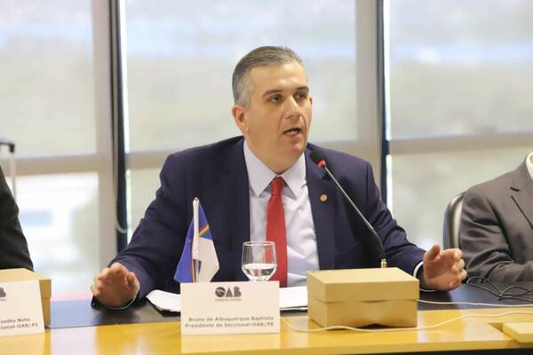Col&eacute;gio de Presidentes aprova a&ccedil;&atilde;o para impedir novos cursos de Direito