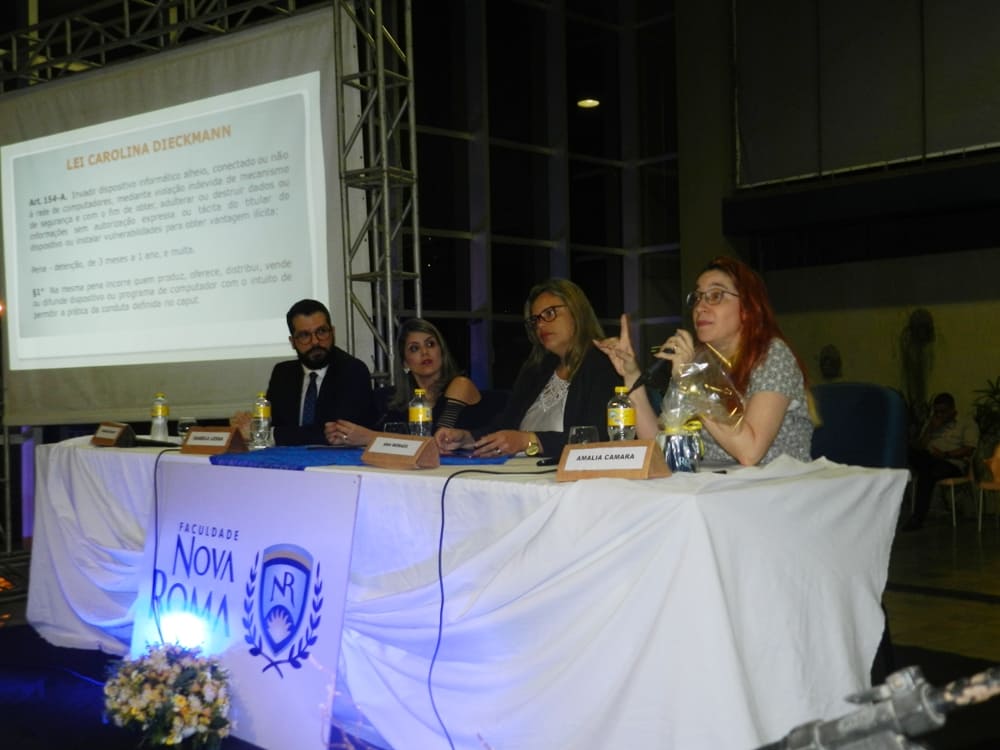 Comissão de Direito da Tecnologia e Informação da OAB-PE debate crimes virtuais em evento da Faculdade Nova Roma