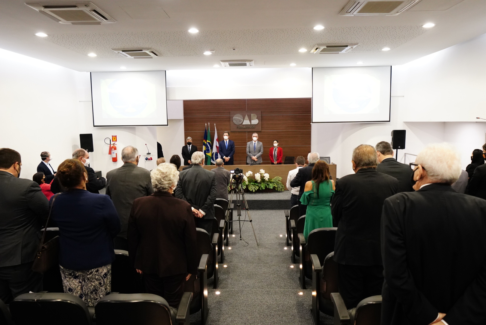 OAB-PE entrega medalha Joaquim Amazonas no Dia da Advocacia
