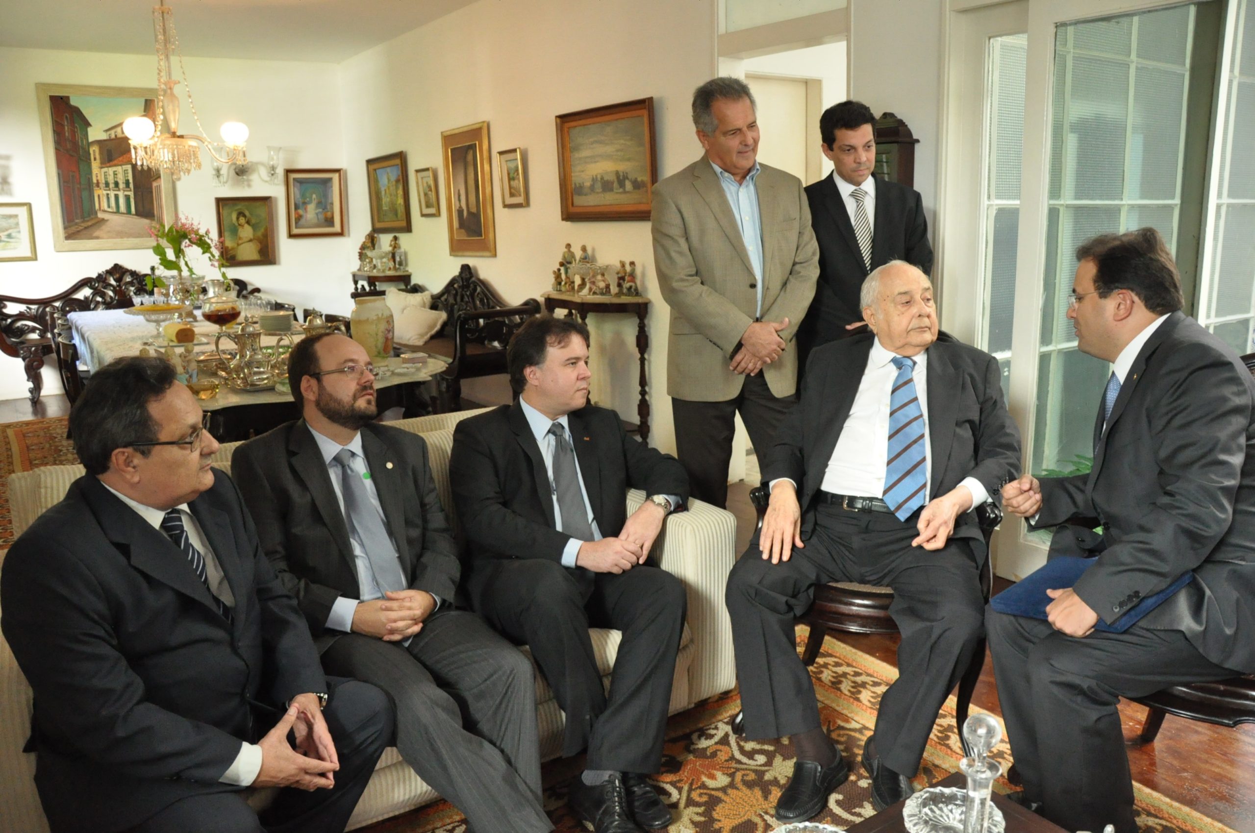 Jos&eacute; Cavalcanti Neves &eacute; homenageado