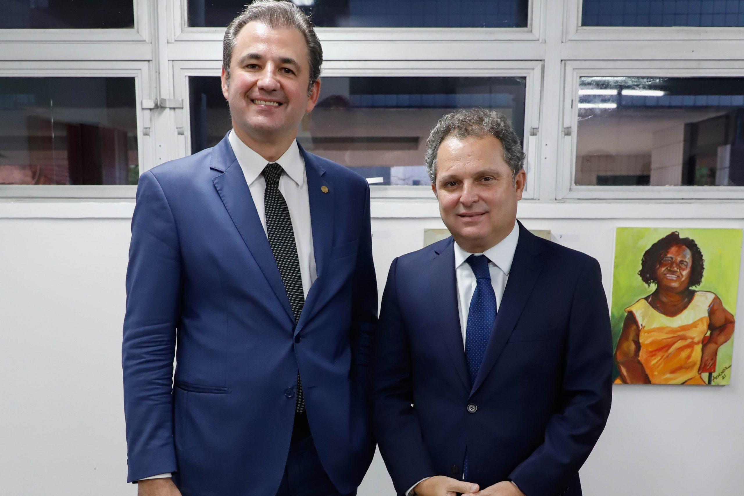 Fernando Ribeiro Lins participa de posse da nova diretoria da Ejud6